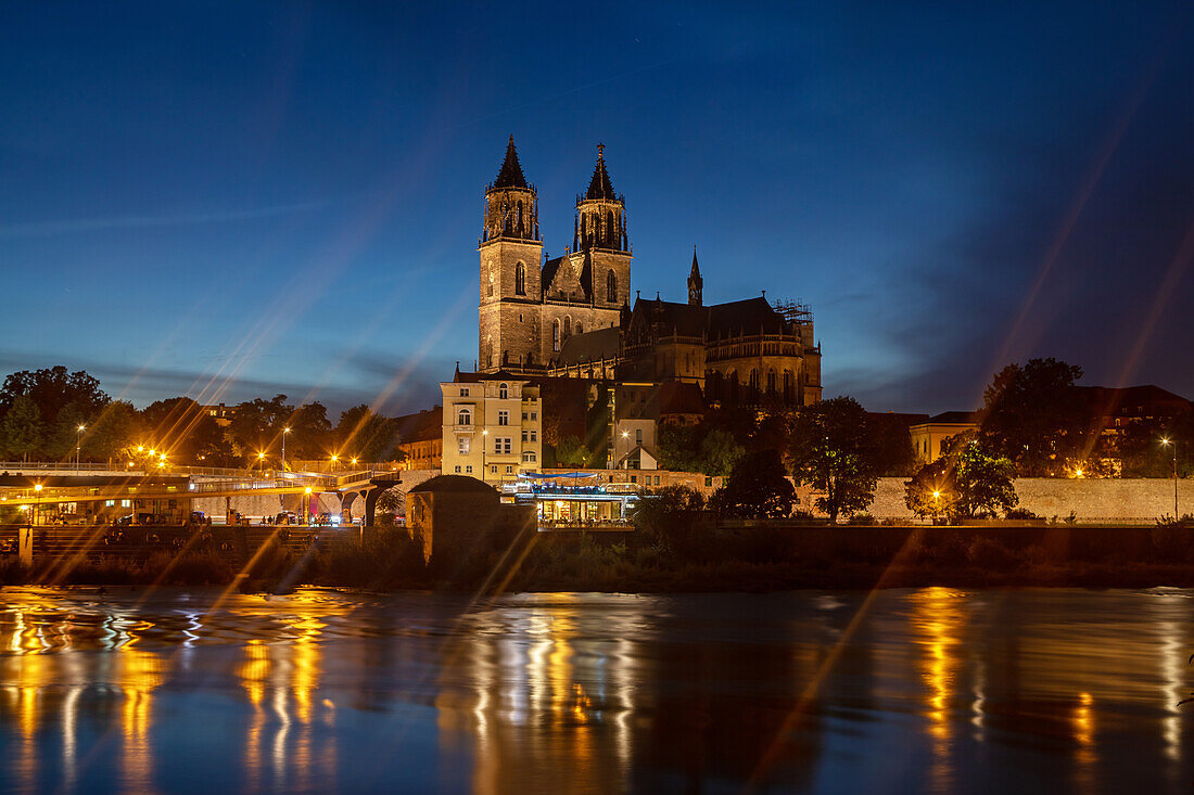  Elbe and Magdeburg Cathedral at night, Saxony-Anhalt, Germany 