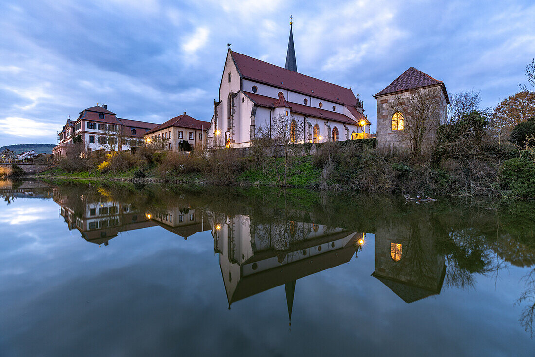  The Catholic parish church of Hammelburg in the evening, Bad Kissingen, Lower Franconia, Franconia, Bavaria, Germany, Europe 