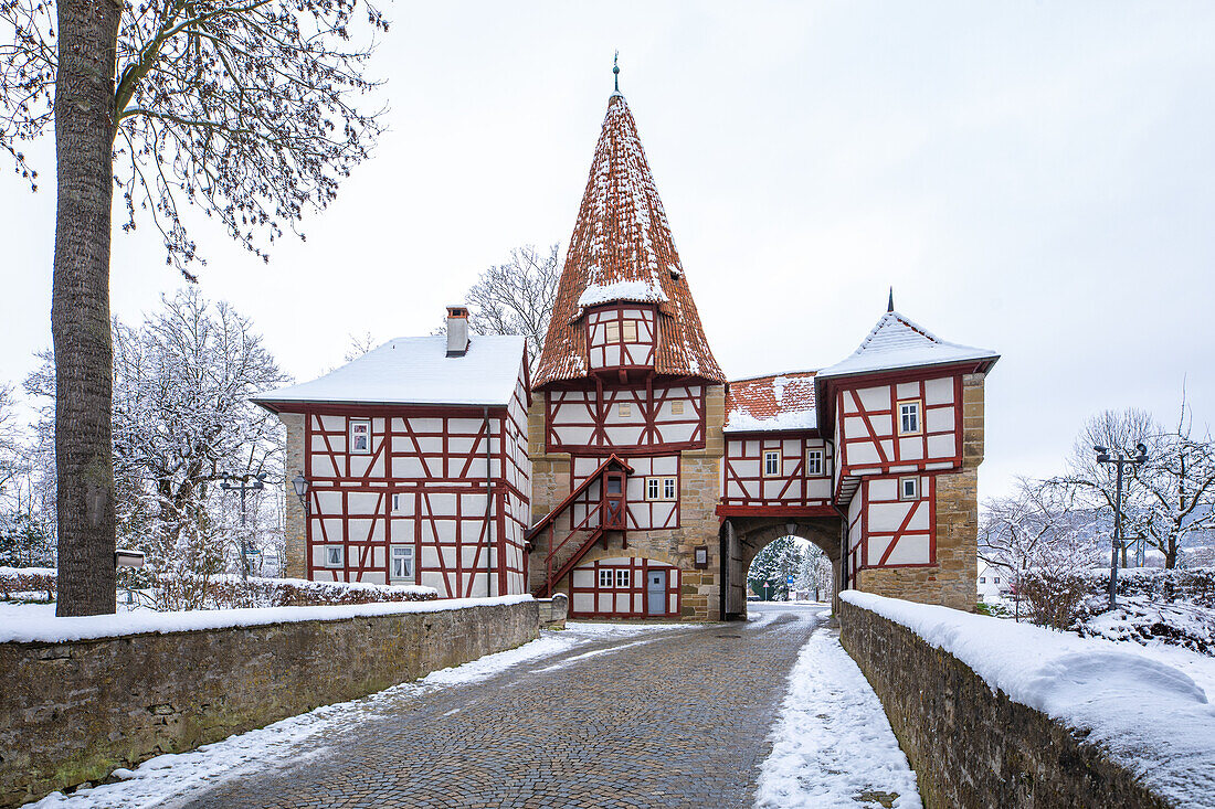  The Rödelseer Tor in winter dress, Iphofen, Lower Franconia, Franconia, Bavaria, Germany, Europe 