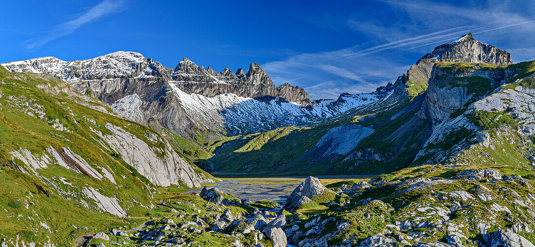  Panorama of the Tschingelhörner above the Plaun Segnas Sut valley floor, Lower Segnesboden, Sardona tectonic arena, Glarus thrust, UNESCO World Natural Heritage Glarus Alps, Glarus Alps, Graubünden, Switzerland  