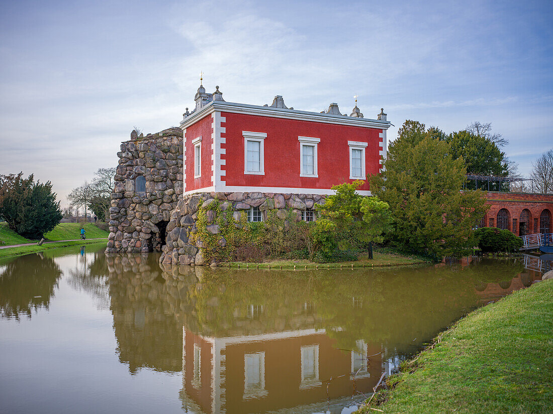  Villa Hamilton and Stein Island in Wörlitzer Park, Wörlitz, Saxony-Anhalt, Germany 