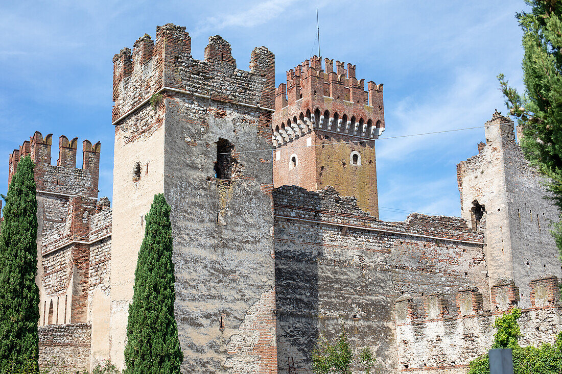  The Scaliger Castle of Lazise, Lake Garda, Italy 