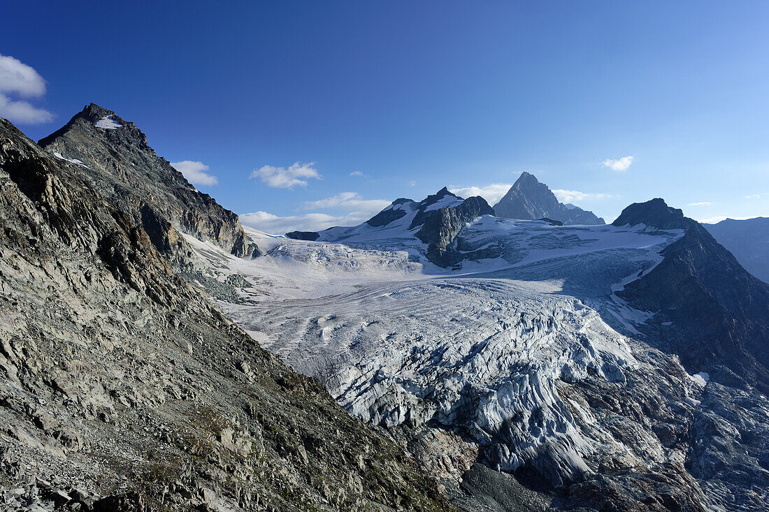  Hohwang Glacier, Zermatt, Valais, Switzerland. 