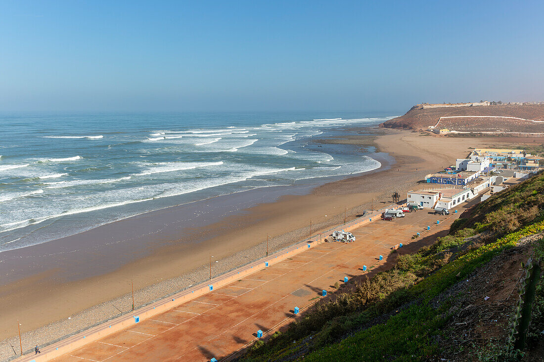 Motorhomes in camping site next to Atlantic Ocean, Sidi Ifni, Morocco, North Africa