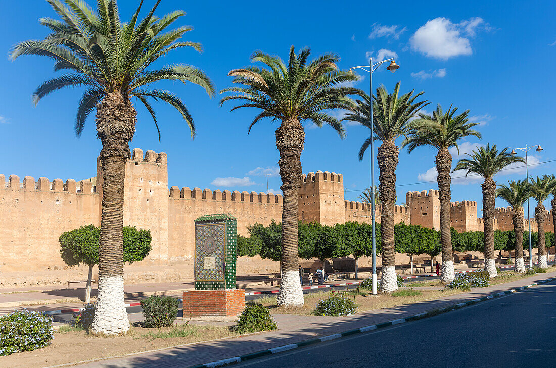 City medina defensive walls, city of Taroudant, Sous Valley, Morocco, north Africa