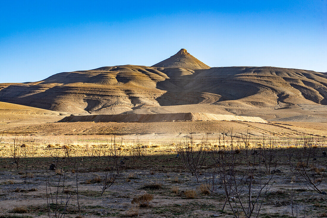  North Africa, Morocco, South. Pass over the Atlas to the Dades Valley 