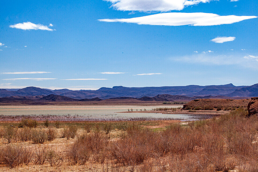  North Africa, Morocco, Ouarzazate Province, reservoir 