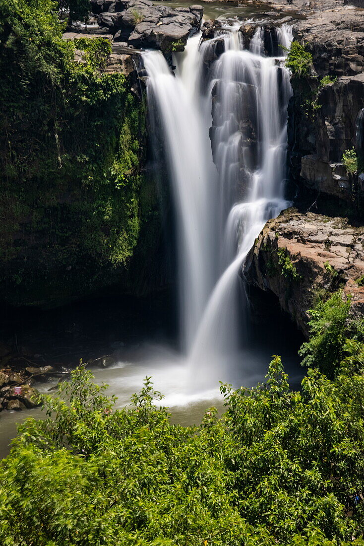  Tegenungan Waterfall, Sukawati, Gianyar, Bali, Indonesia 