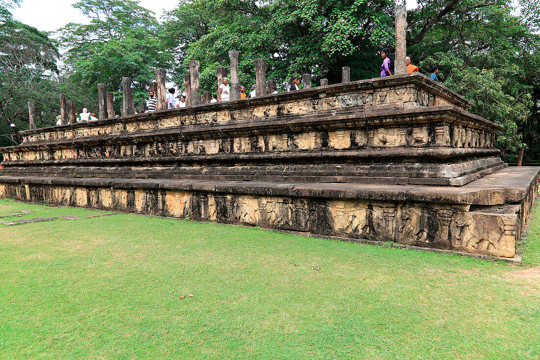 Council Chamber, Citadel, UNESCO World Heritage Site, the ancient city of Polonnaruwa, Sri Lanka, Asia