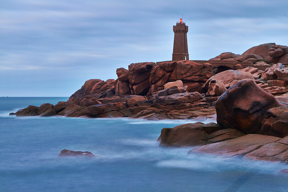  Europe, France, Brittany, Phare de Ploumanac&#39;h 