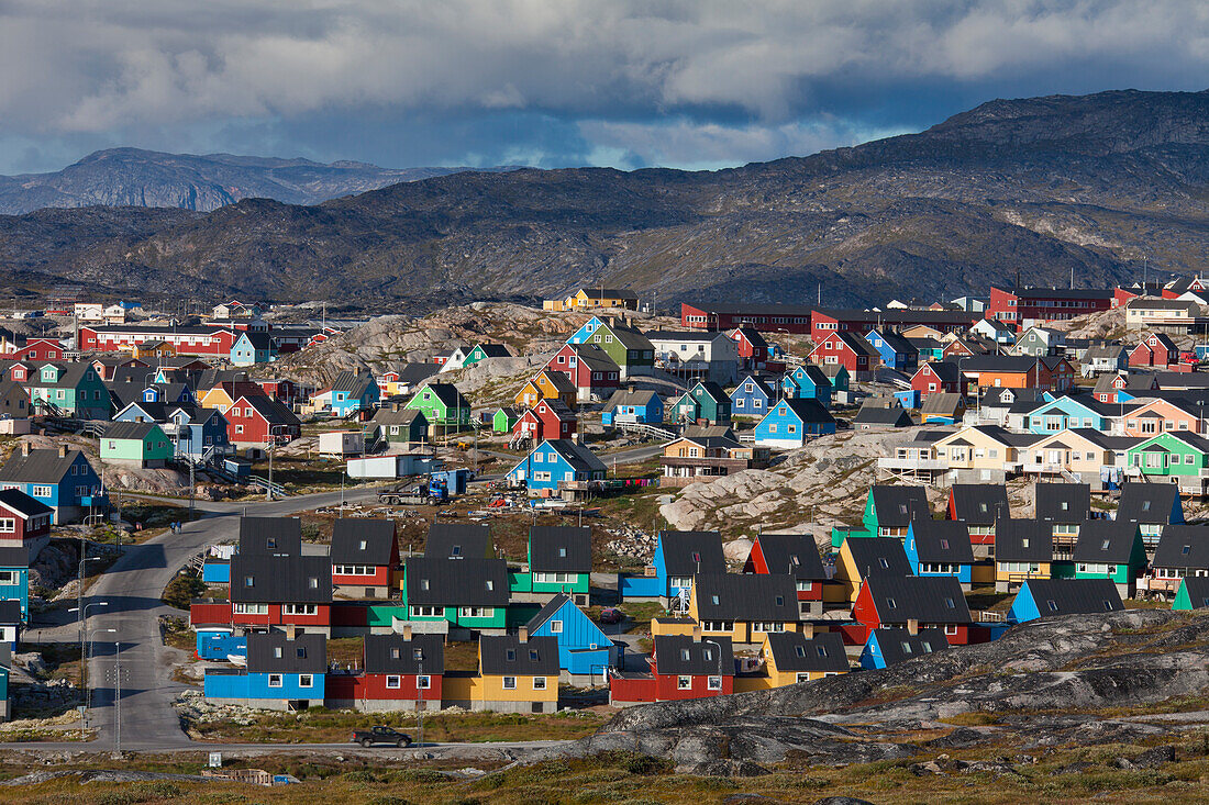 Bunte Wohnhäuser, Ilulissat, Jakobshavn, Kangia-Eisfjord, Disko-Bucht, West-Groenland, Grönland