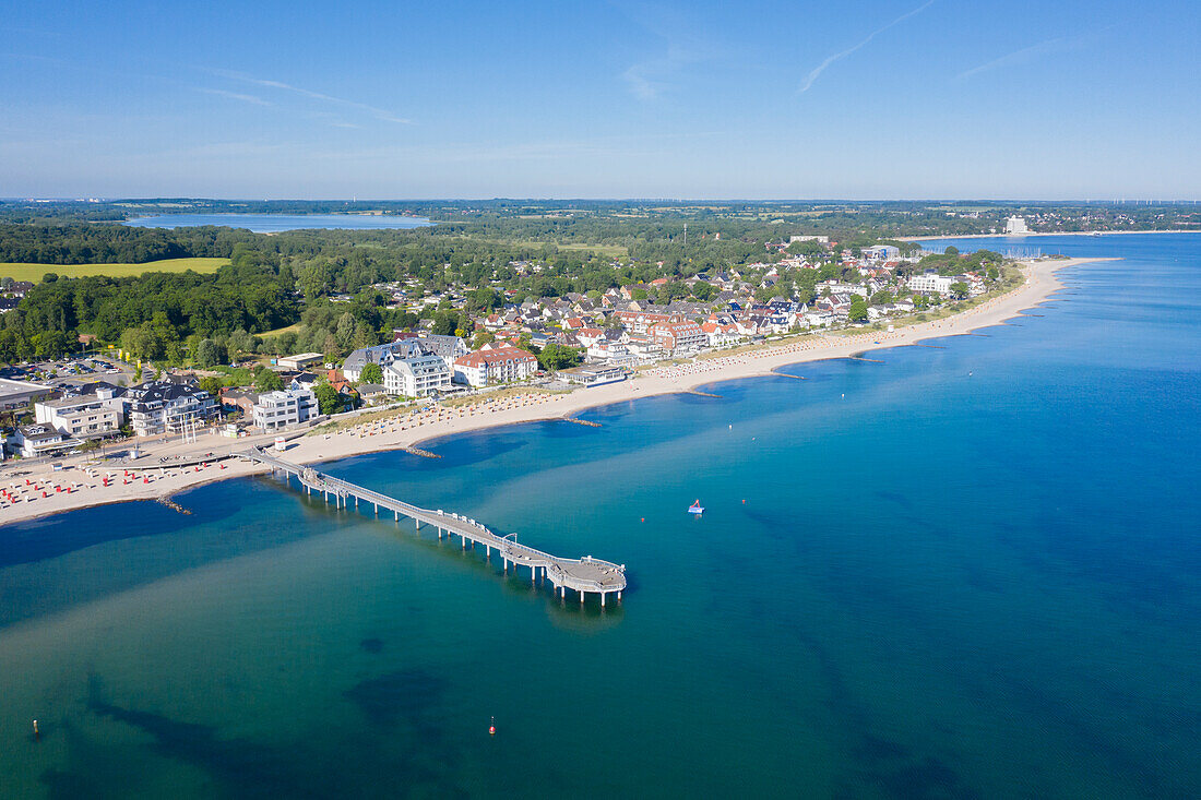 Seebrücke im Ostseeheilbad Niendorf, Schleswig-Holstein, Deutschland