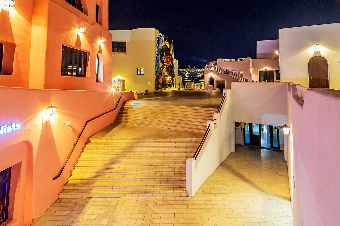 Abendaufnahme im Myna Distrikt des alten Hafen, Hauptstadt Doha, Emirat Katar, Persischer Golf