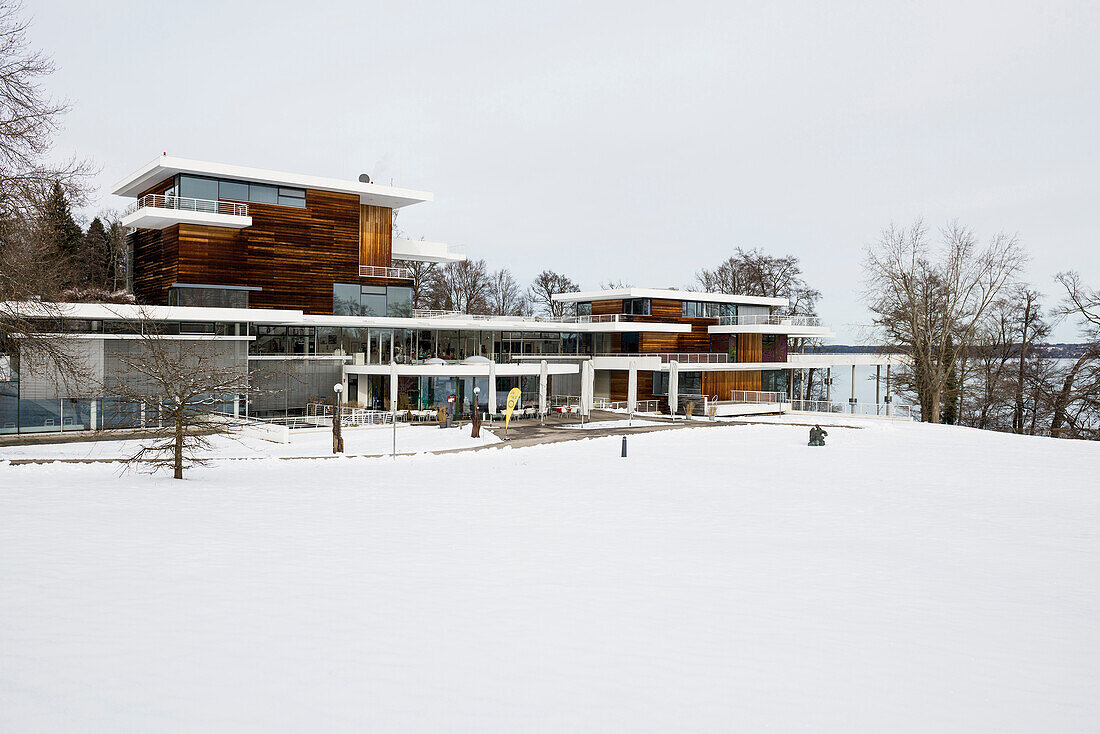  Buchheim Museum of Fantasy with snow in winter, Bernried, Lake Starnberg, Fünfseenland, Pfaffenwinkel, Upper Bavaria, Bavaria, Germany 