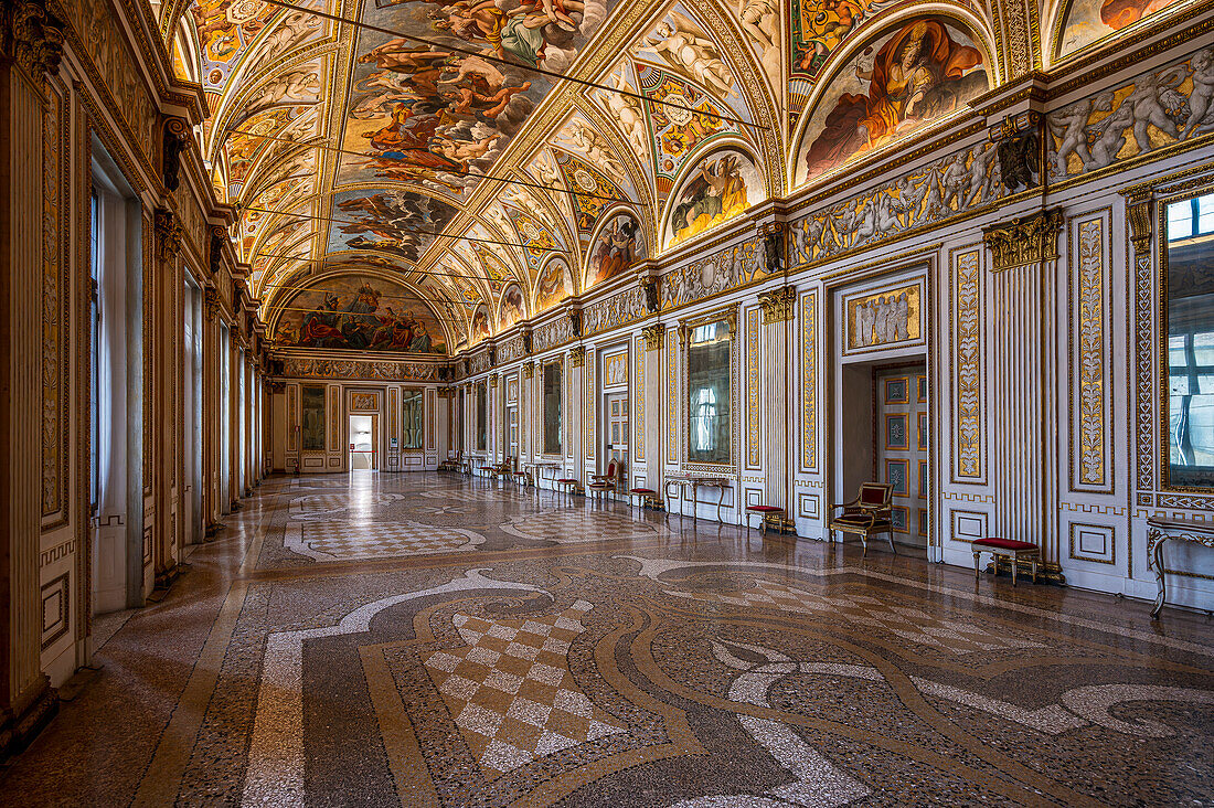  Gallery of Mirrors, Palazzo Ducale Museum, City of Mantua, Province of Mantua, Mantova, on the River Mincio, Lombardy, Italy, Europe 