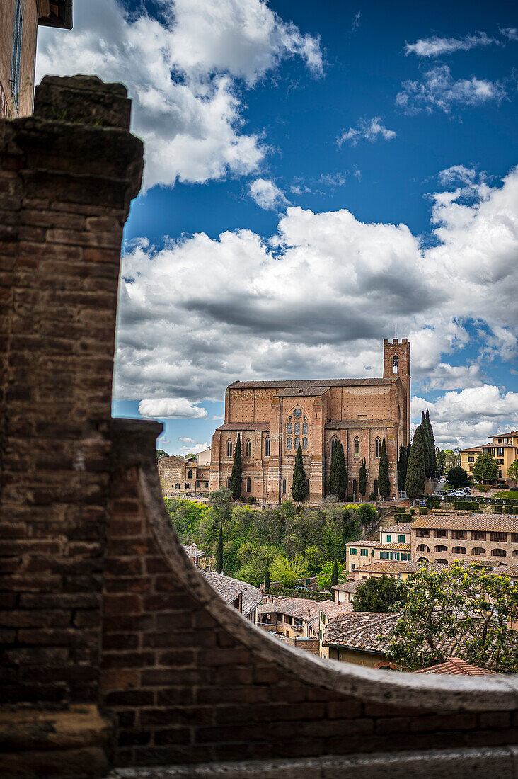  View from the old town of Basilica di San Domenico (mendicant church), Siena, Tuscany region, Italy, Europe 