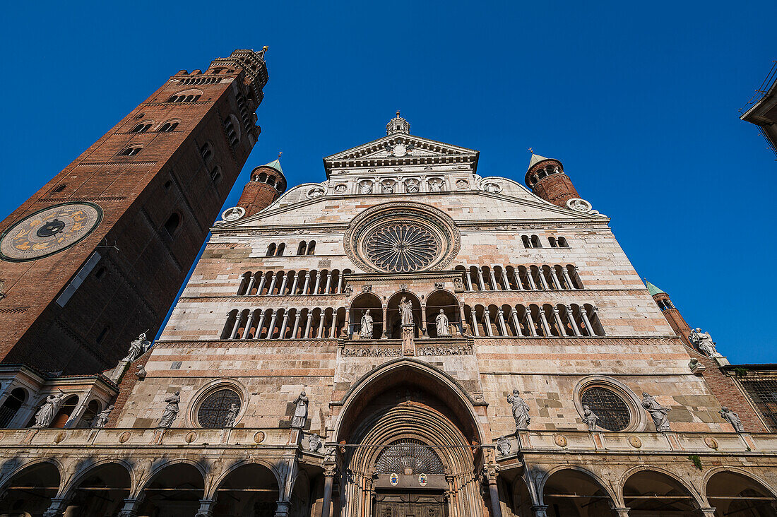 Hauptportal, Dom Duomo von Cremona, Piazza Duomo, Cremona, Provinz Cremona, Lombardei, Italien, Europa