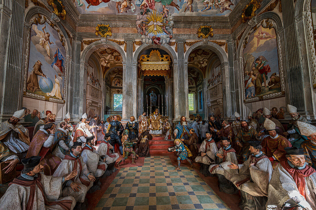  Chapel 20, Canonization of Francis, Sacro Monte d&#39;Orta pilgrimage site World Heritage Site, Lake Orta is a northern Italian lake in the northern Italian, Lago d&#39;Orta, or Cusio, region of Piedmont, Italy, Europe 