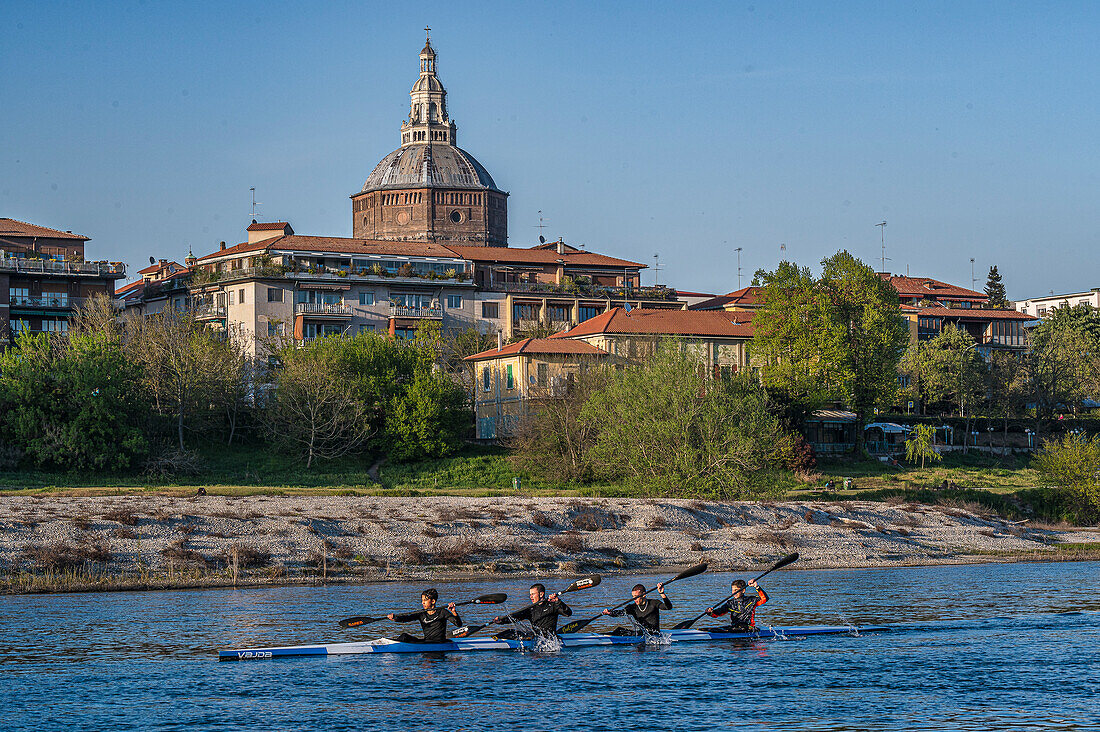  City of Pavia on the river Ticino, province of Pavia, Lombardy, Italy, Europe 