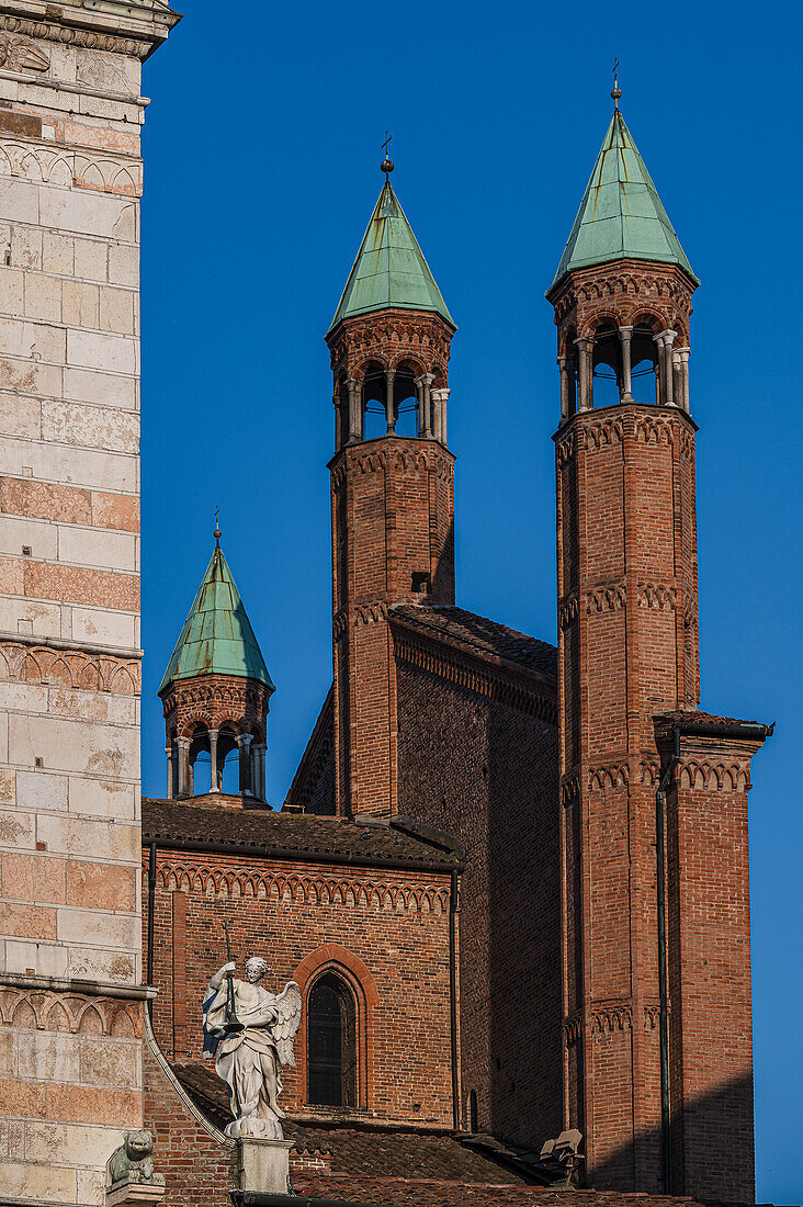  Square with Cathedral of Cremona, Piazza Duomo Cremona, Cremona, Province of Cremona, Lombardy, Italy, Europe 