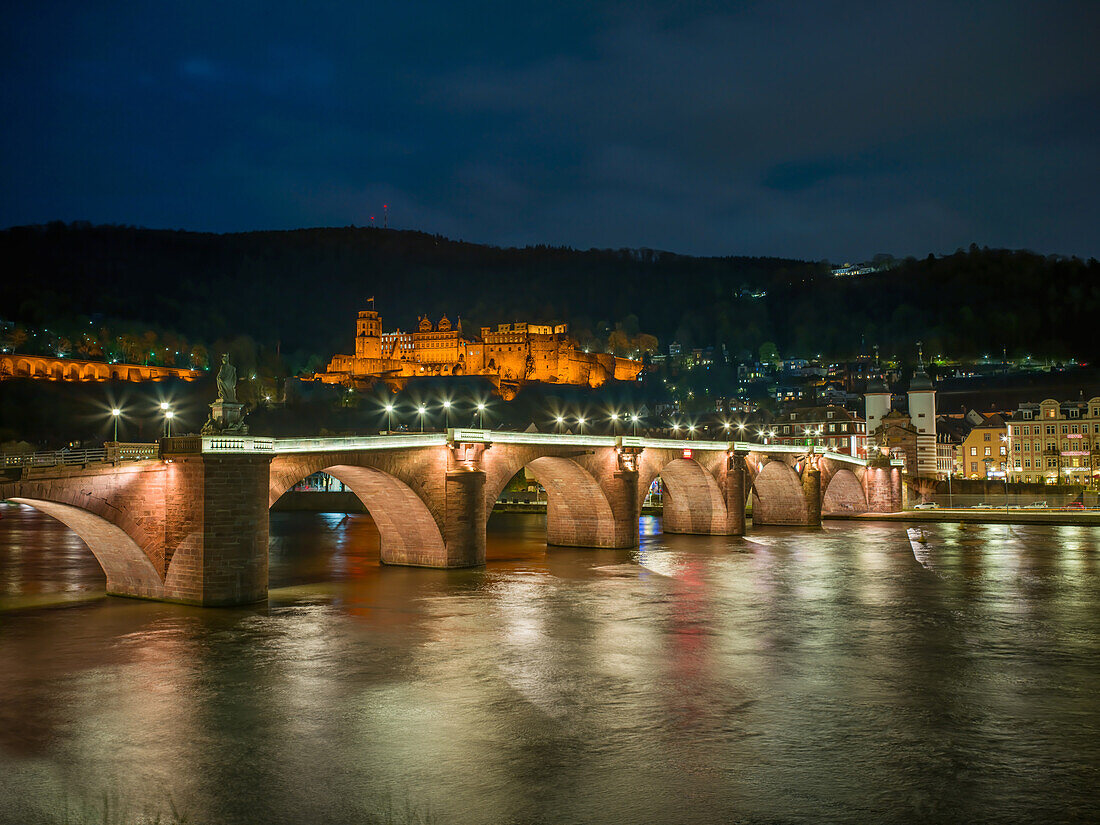 Alte Brücke und Schloss bei Nacht, Heidelberg, Baden-Württemberg, Neckar, Deutschland, Europa
