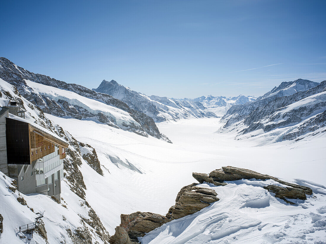  View from the Jungfraujoch plateau to the Aletsch glacier, Alps, Wengen, Grindelwald, Canton of Bern, Bern, Valais, Switzerland, Europe 