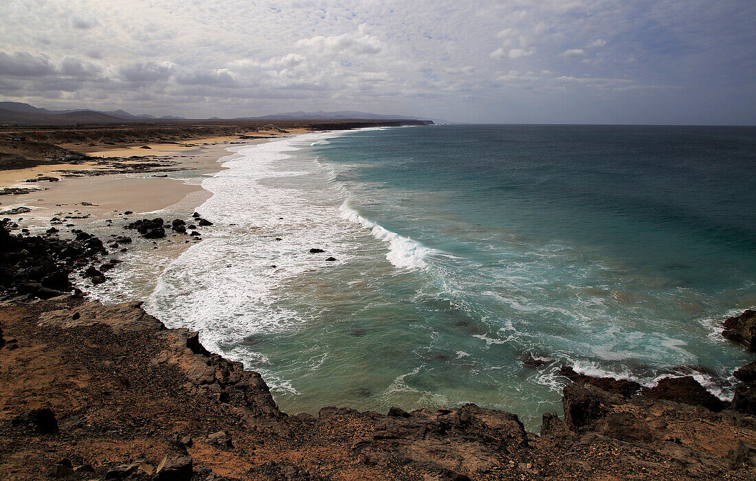 Rugged Atlantic Ocean coast at El Cotillo, Fuerteventura, Canary Islands, Spain