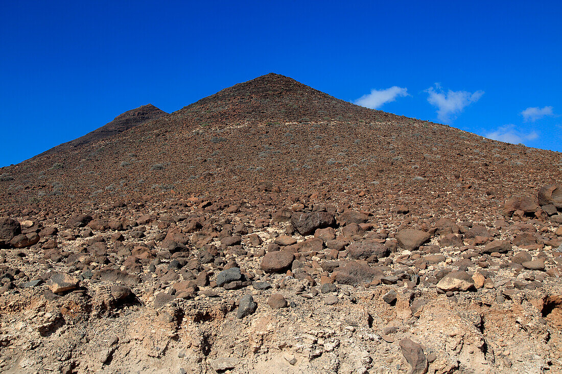  Vulkanische Gipfel vor tiefblauem Himmel, Halbinsel Jandia, Fuerteventura, Kanarische Inseln, Spanien 