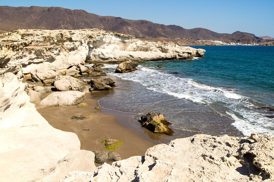 Versteinerte Sanddünenfelsenstruktur, Los Escullos, Naturpark Cabo de Gata, Almeria, Spanien