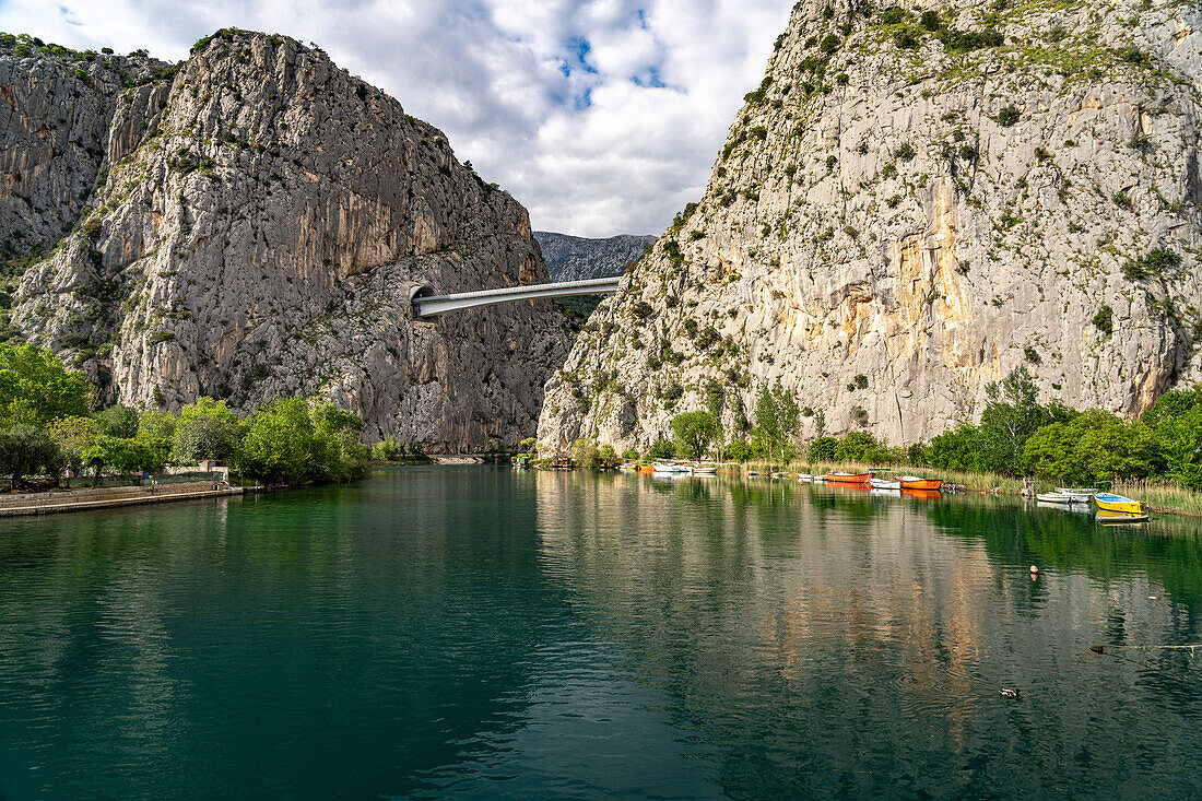  The river Cetina and the Cetina gorge near Omis, Croatia, Europe  