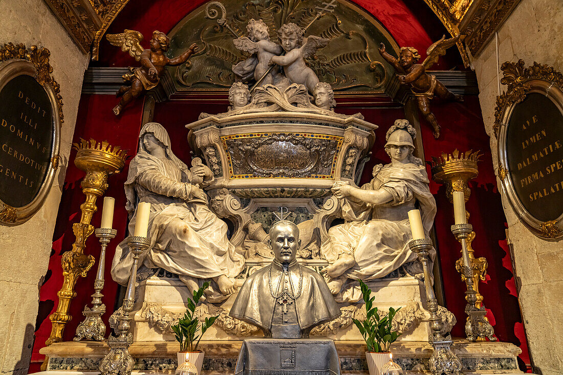  Inside the Cathedral of St. Domnius in Split, Croatia, Europe  