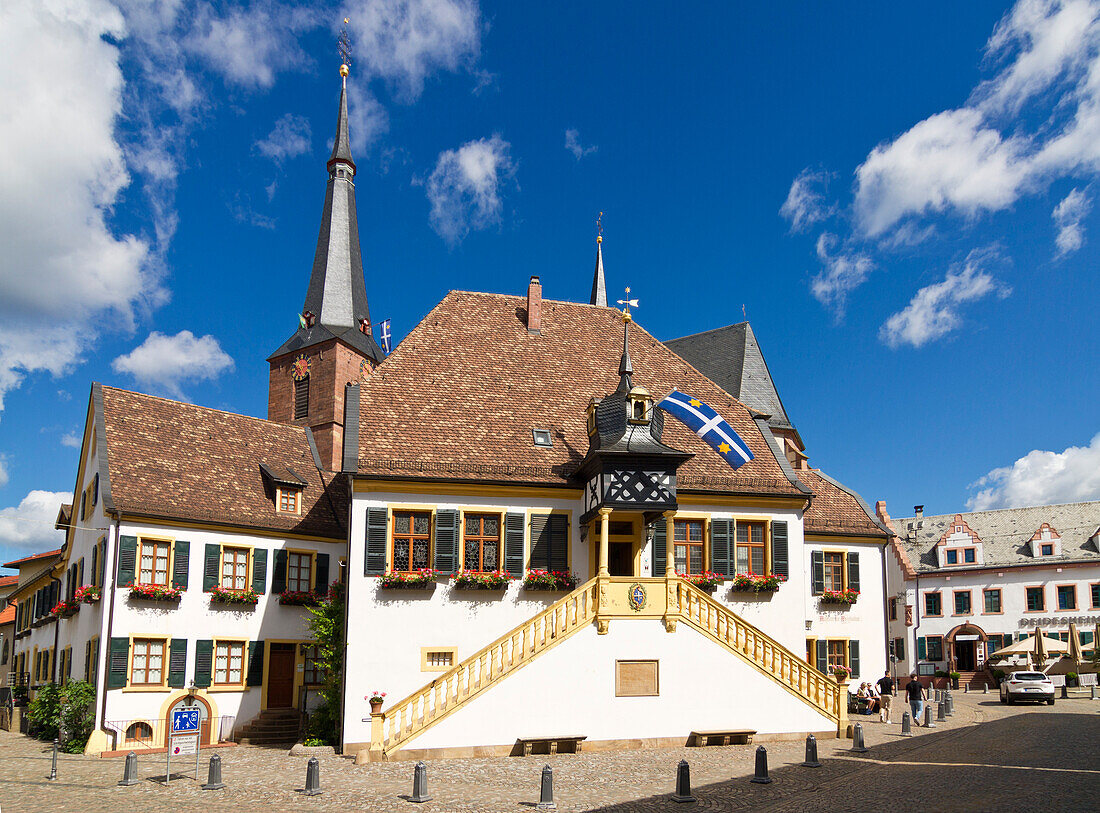  The historic town hall in Deidesheim on the Weinstrasse, Rhineland-Palatinate, Germany 