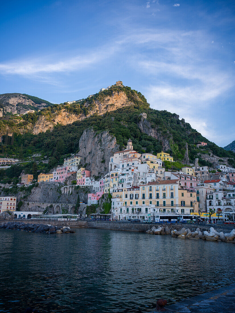  Amalfi early morning, Amalfi, Amalfi Coast, Salerno, Campania, Southern Italy, Italy, Europe, Mediterranean 