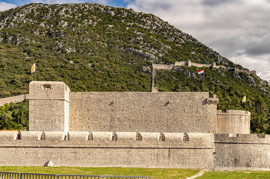 Die Festung Veliki Kastio in Ston, Kroatien, Europa