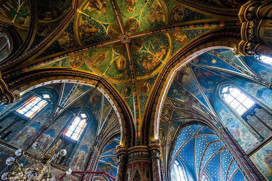  Interior view, Marienbasilika, Basilica of St. Mary, place of pilgrimage, Kevelaer, Lower Rhine, North Rhine-Westphalia, Germany 