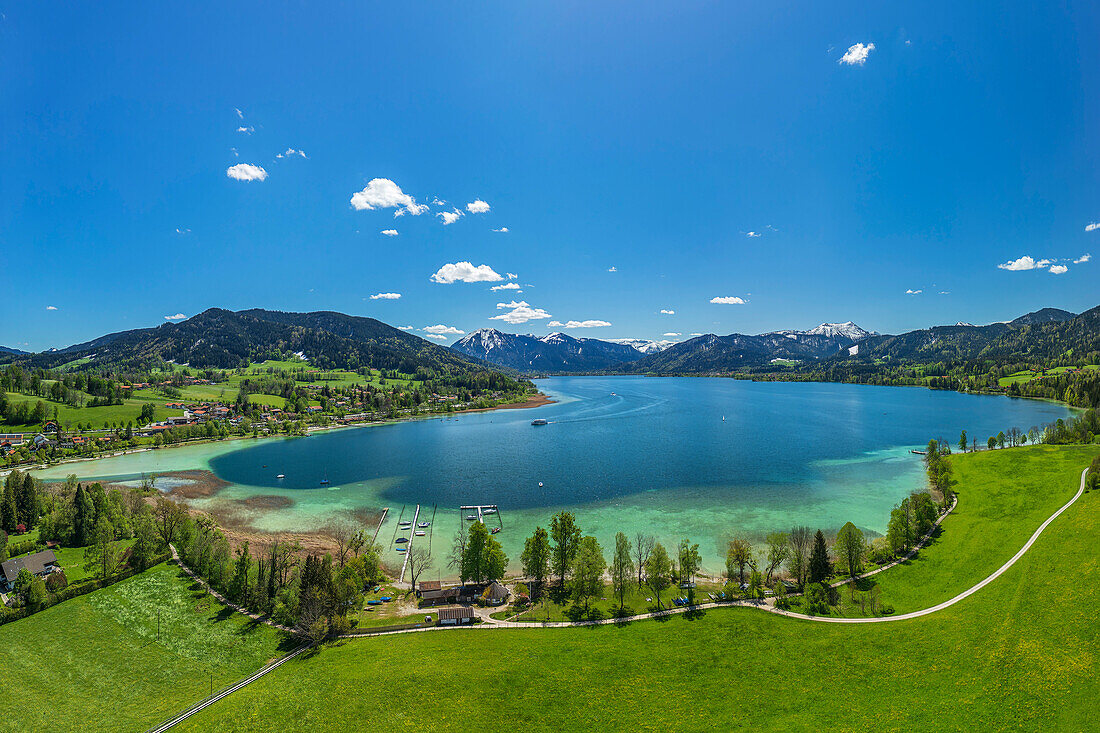  Aerial view with Tegernsee and Bavarian Alps, Gmund, Lake Constance-Königssee cycle path, Upper Bavaria, Bavaria, Germany 