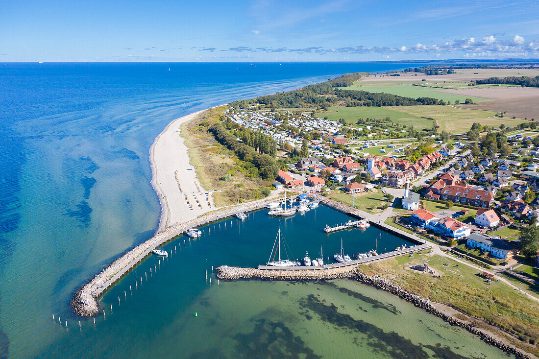 Blick auf den Hafen von Timmendorf, Mecklenburg-Vorpommern, Deutschland