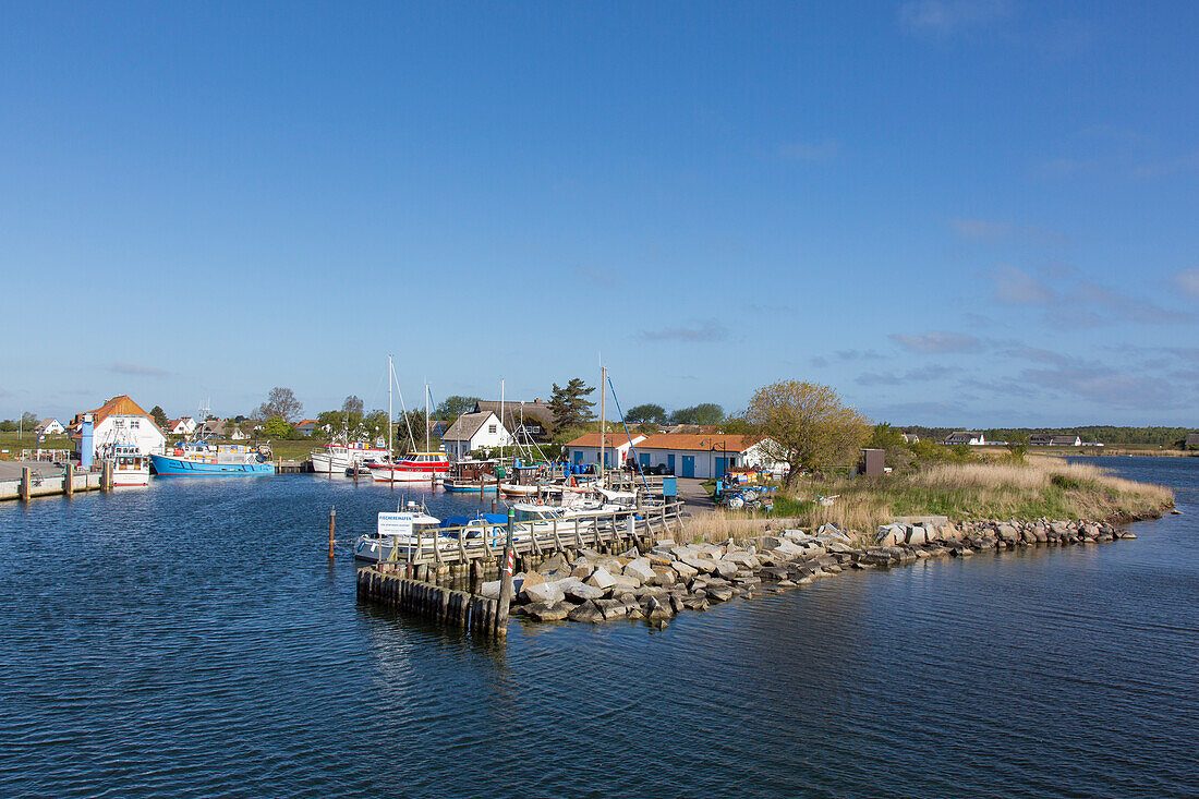 Hafen von Vitte, Hiddensee, Nationalpark Vorpommersche Boddenlandschaft, Mecklenburg-Vorpommern, Deutschland