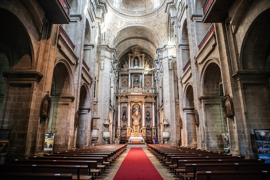 Innenansicht des Convento de San Francisco, Santiago de Compostela, Spanien