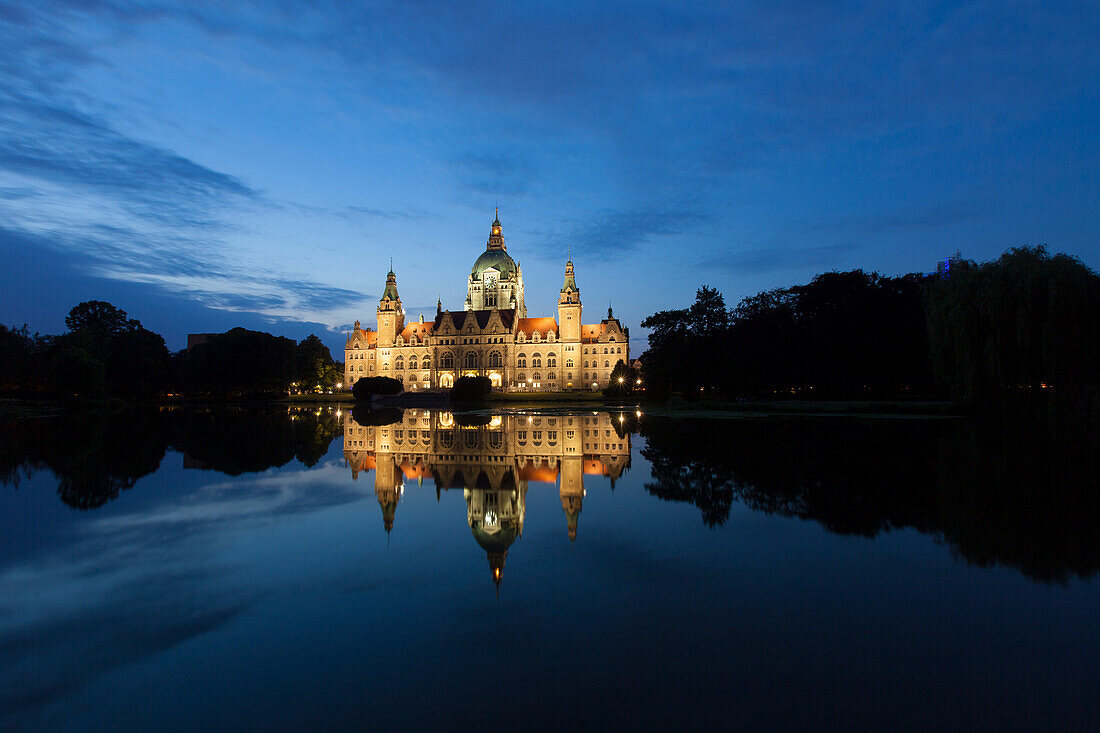  New Town Hall, Maschpark, evening mood, reflection, Hanover, Lower Saxony, Germany 