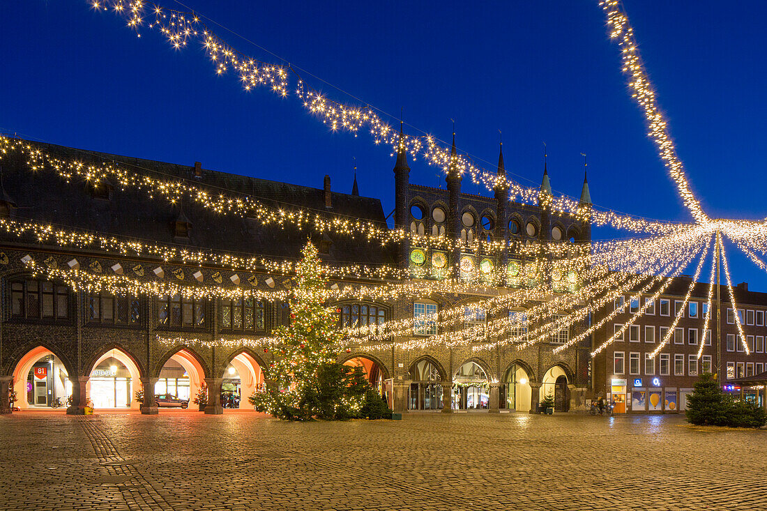  Christmas market, Hanseatic City of Luebeck, UNESCO World Heritage Site, Schleswig-Holstein, Germany 