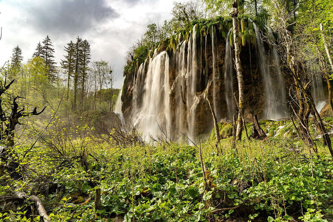  Veliki Prstavac waterfall in Plitvice Lakes National Park, Croatia, Europe  