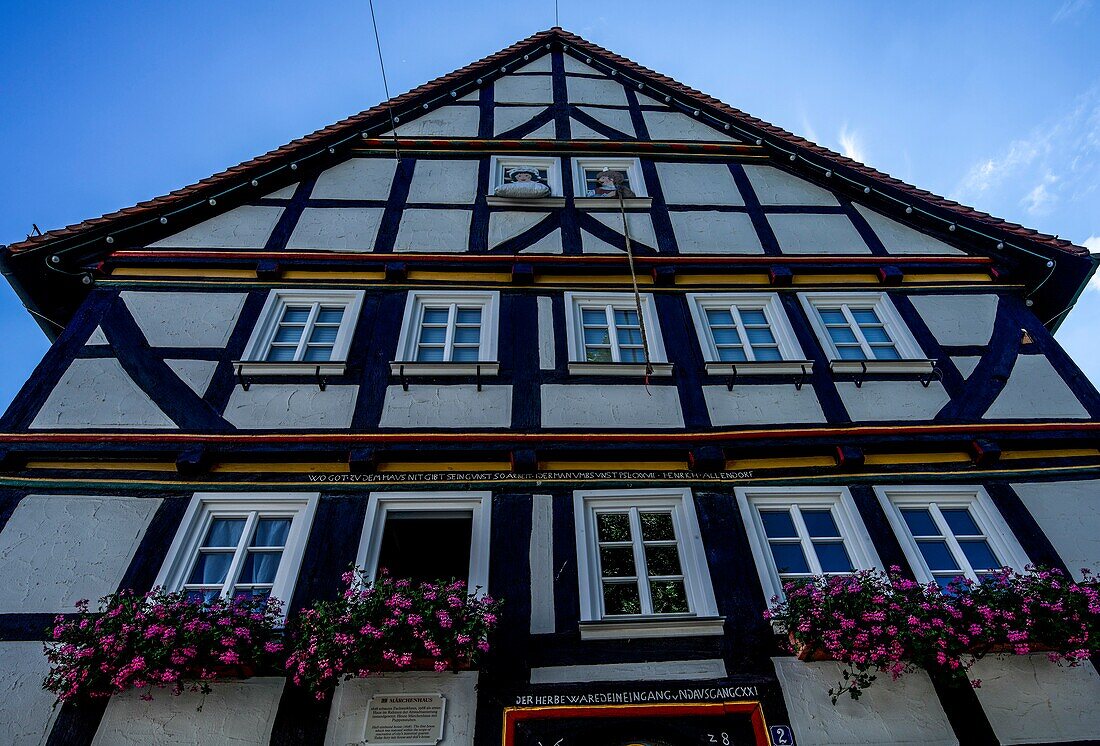  Alsfeld fairytale house, facade of the half-timbered house, Alsfeld, Hesse, Germany 