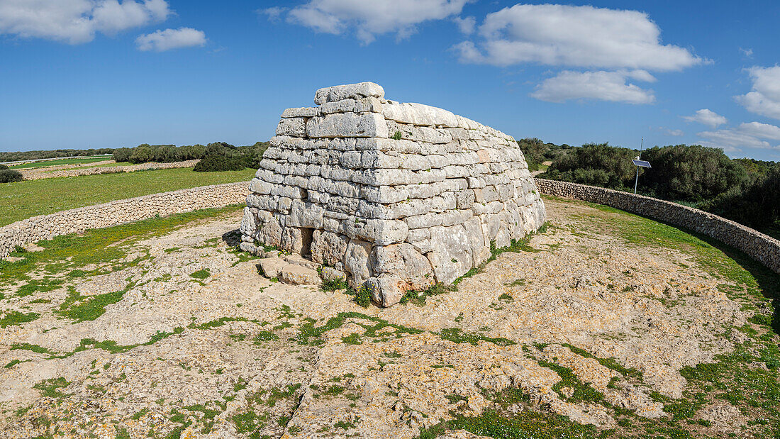  Naveta des Tudons, prototalayotisch, Ciutadella, Menorca, Balearen, Spanien 