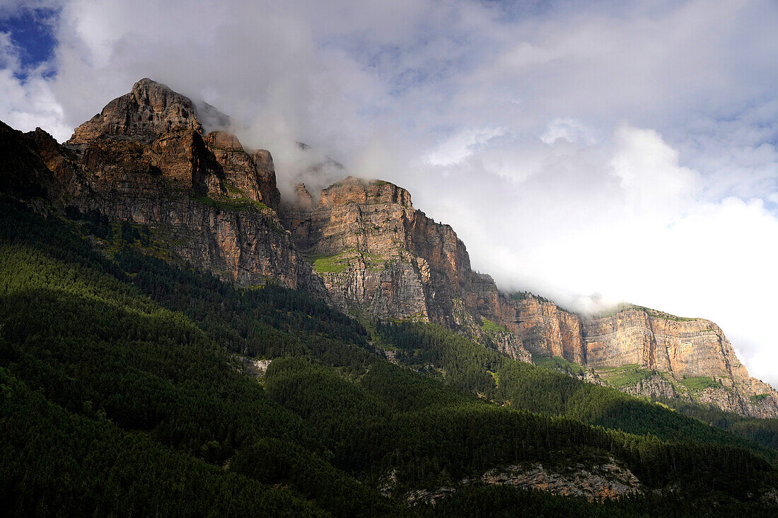  The Monte Perdido massif near Torla-Ordesa, Spain, Europe 