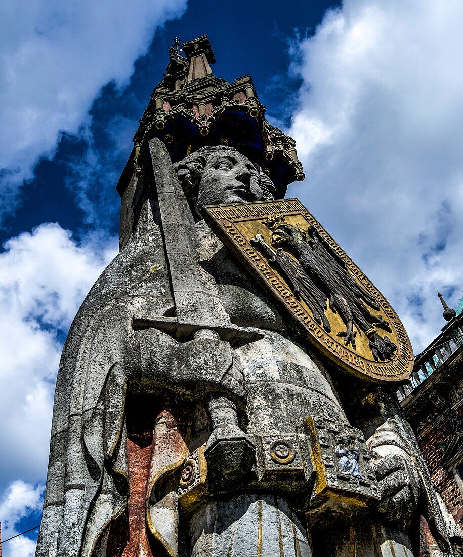  Roland statue in front of the town hall on the market square, Hanseatic City of Bremen, Germany 