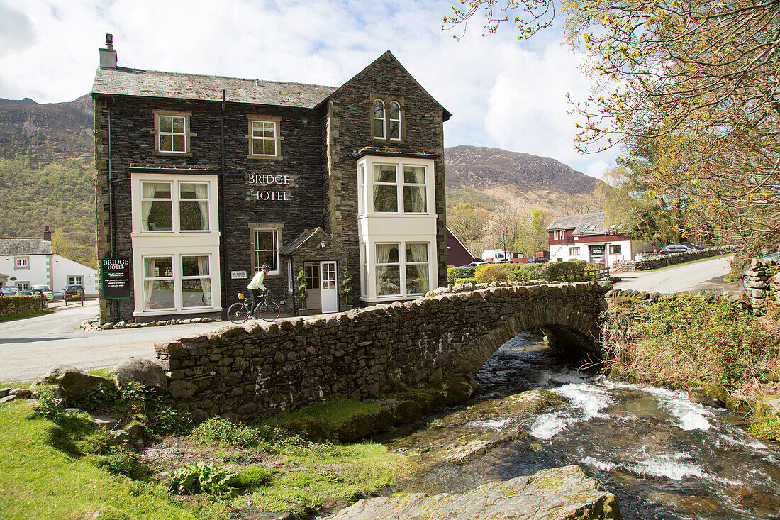  Das Bridge Hotel, Dorf Buttermere, Cumbria, England, Großbritannien 