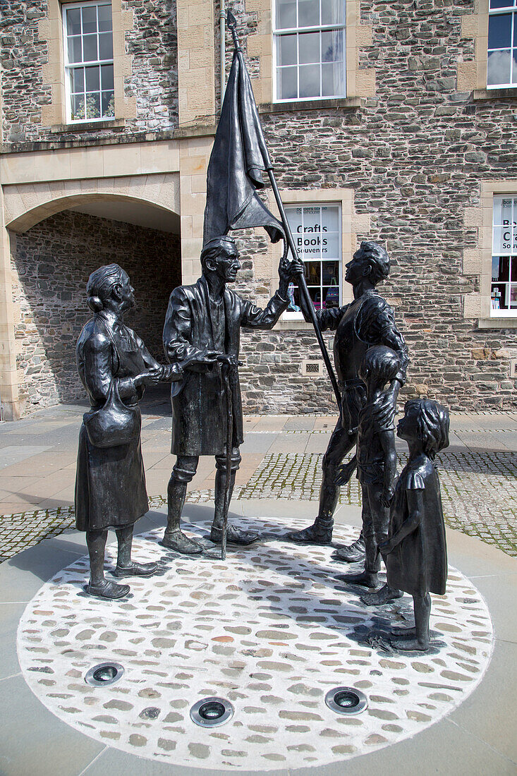  Fünfhundertjahrfeier-Statue auf dem Tower Knowe, Hawick, Roxburghshire, Schottland, Großbritannien 