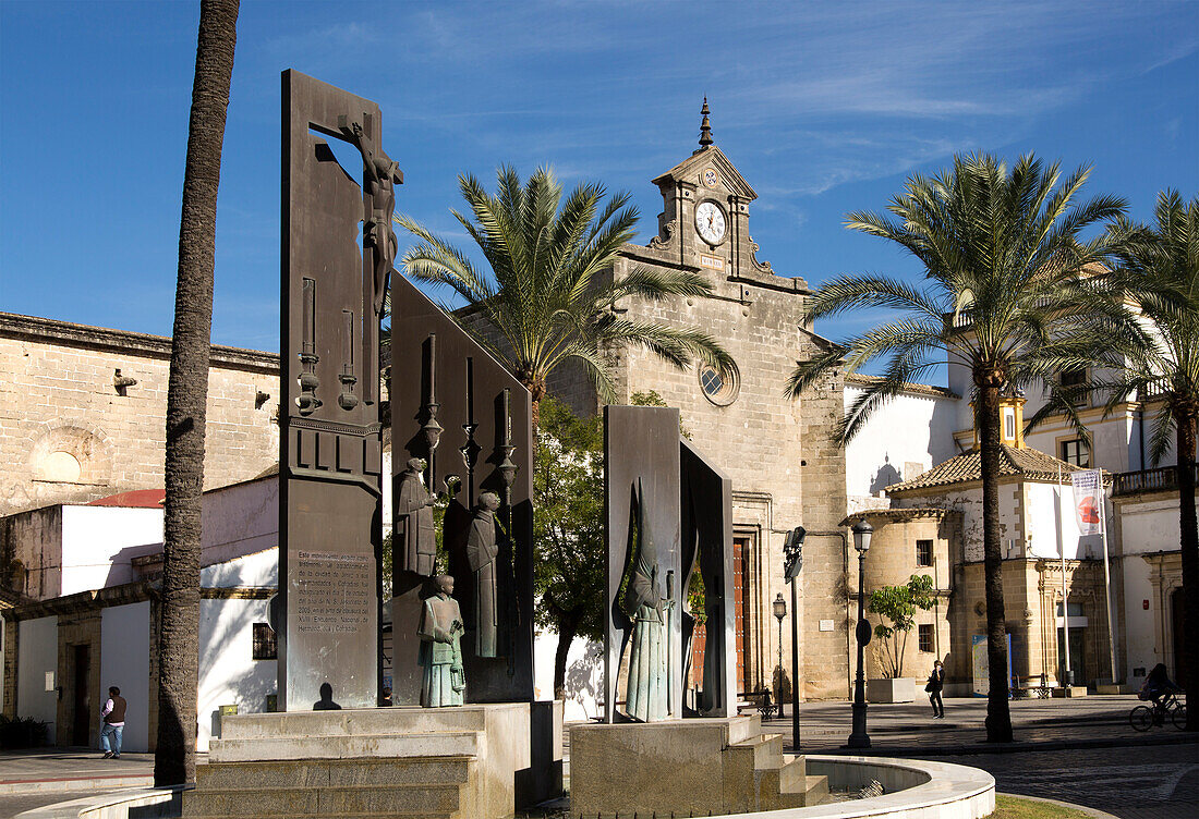  Skulptur und Fassade des Klosters der Kirche Santo Domingo, Jerez de la Frontera, Spanien 