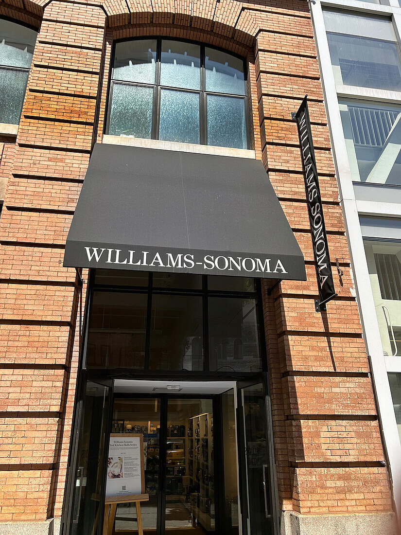 Williams-Sonoma store, Seventh Avenue, New York City, New York, USA